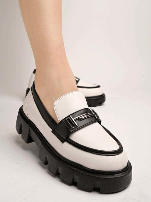 shoetopia kids white & black casual loafers