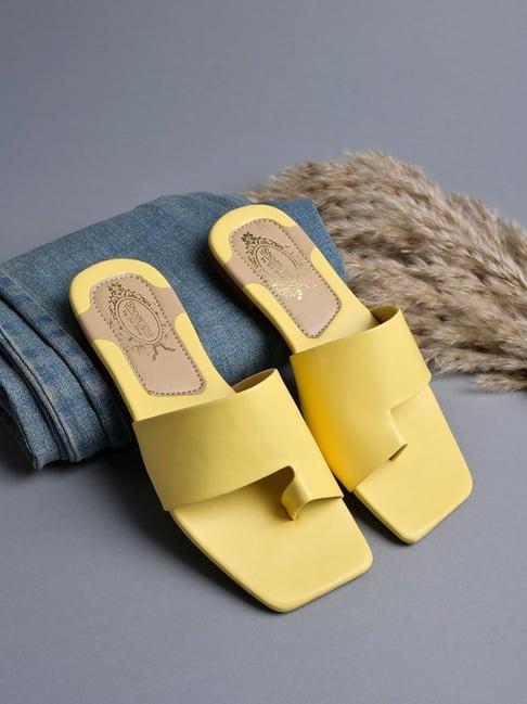 shoetopia women's yellow toe ring sandals