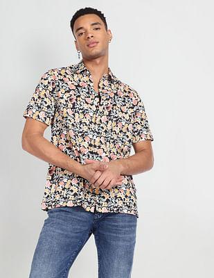 short sleeve floral print shirt