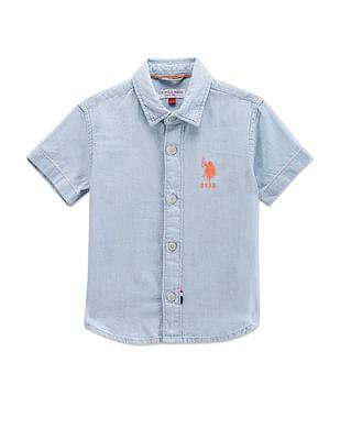 short sleeve chambray shirt