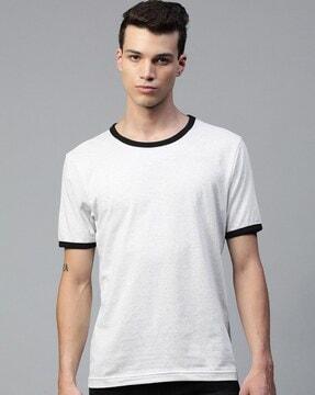 short-sleeve crew-neck t-shirt