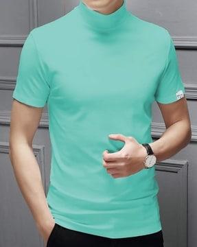 short-sleeve high-neck t-shirt