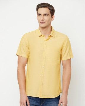 short-sleeve shirt with patch pocket