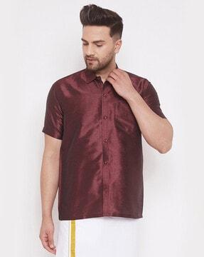 short-sleeve shirt with patch pocket