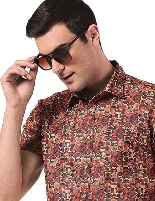 short sleeve slim fit printed casual shirt