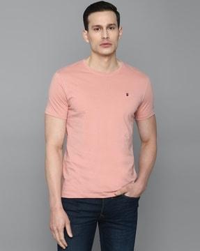 short-sleeves crew-neck t-shirt