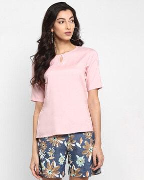 short sleeves relaxed fit top