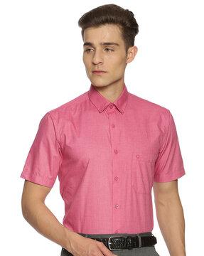 short sleeves shirt with patch pocket