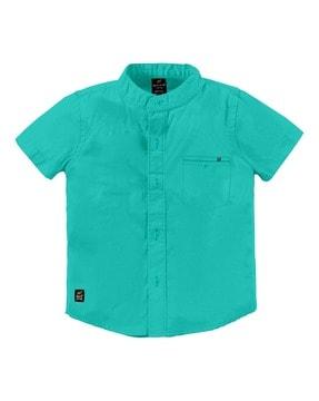 short-sleeves spread-collar shirt