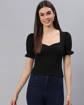 short top with short sleeves