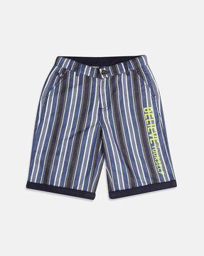 shorts with contrast taping print