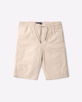 shorts with elasticated drawstring waist