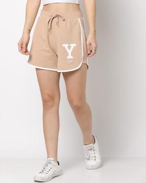 shorts with elasticated drawstring waist