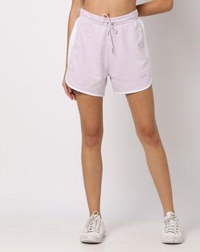 shorts with elasticated drawstring waist