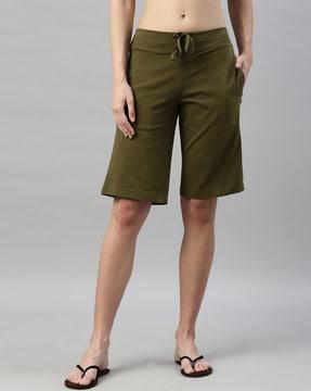 shorts with insert pockets