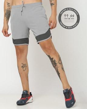 shorts with insert pockets