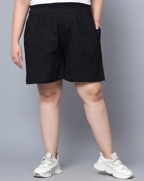 shorts with insert pockets