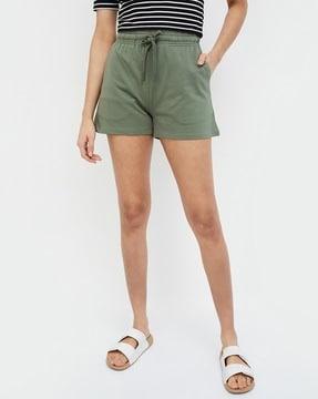 shorts with insert pockets