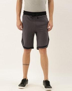 shorts with slip pockets