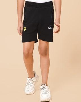 shorts with zipper pockets