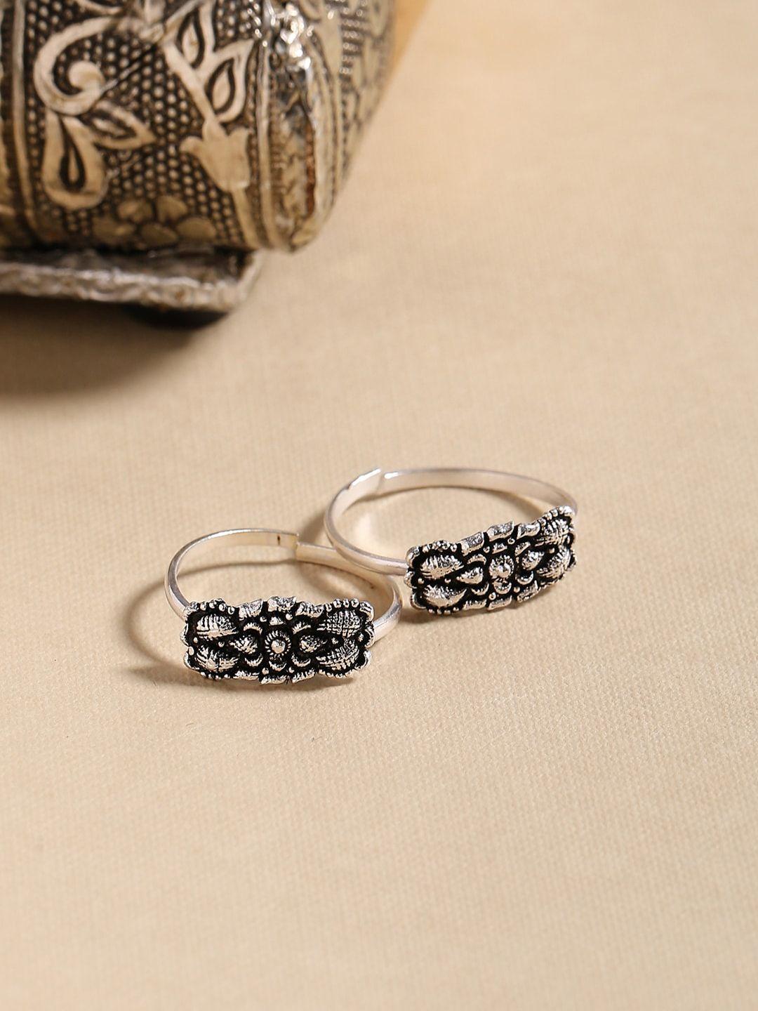 shoshaa set of 2 oxidised silver-plated handcrafted adjustable toe rings