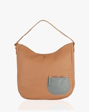 shoulder bag with contrast pocket