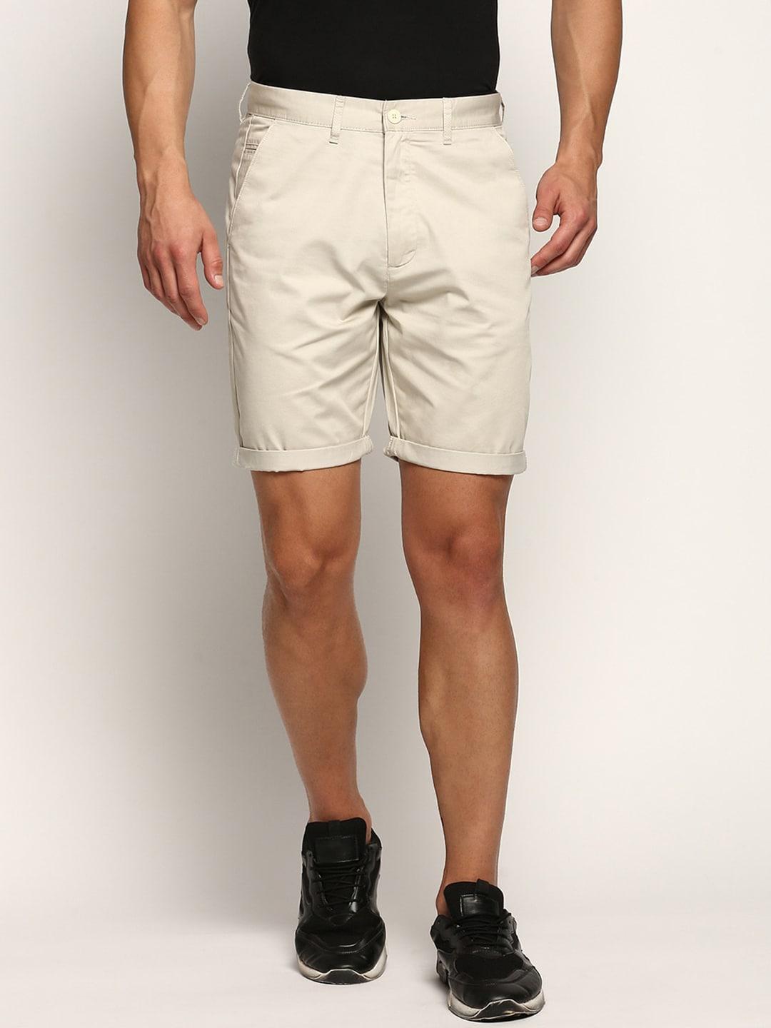 showoff men mid rise cotton chinos shorts