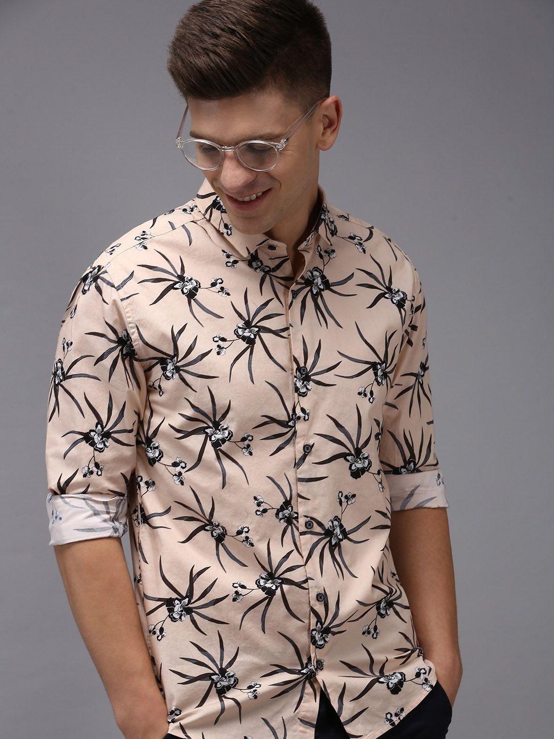 showoff men peach-coloured comfort floral printed cotton casual shirt
