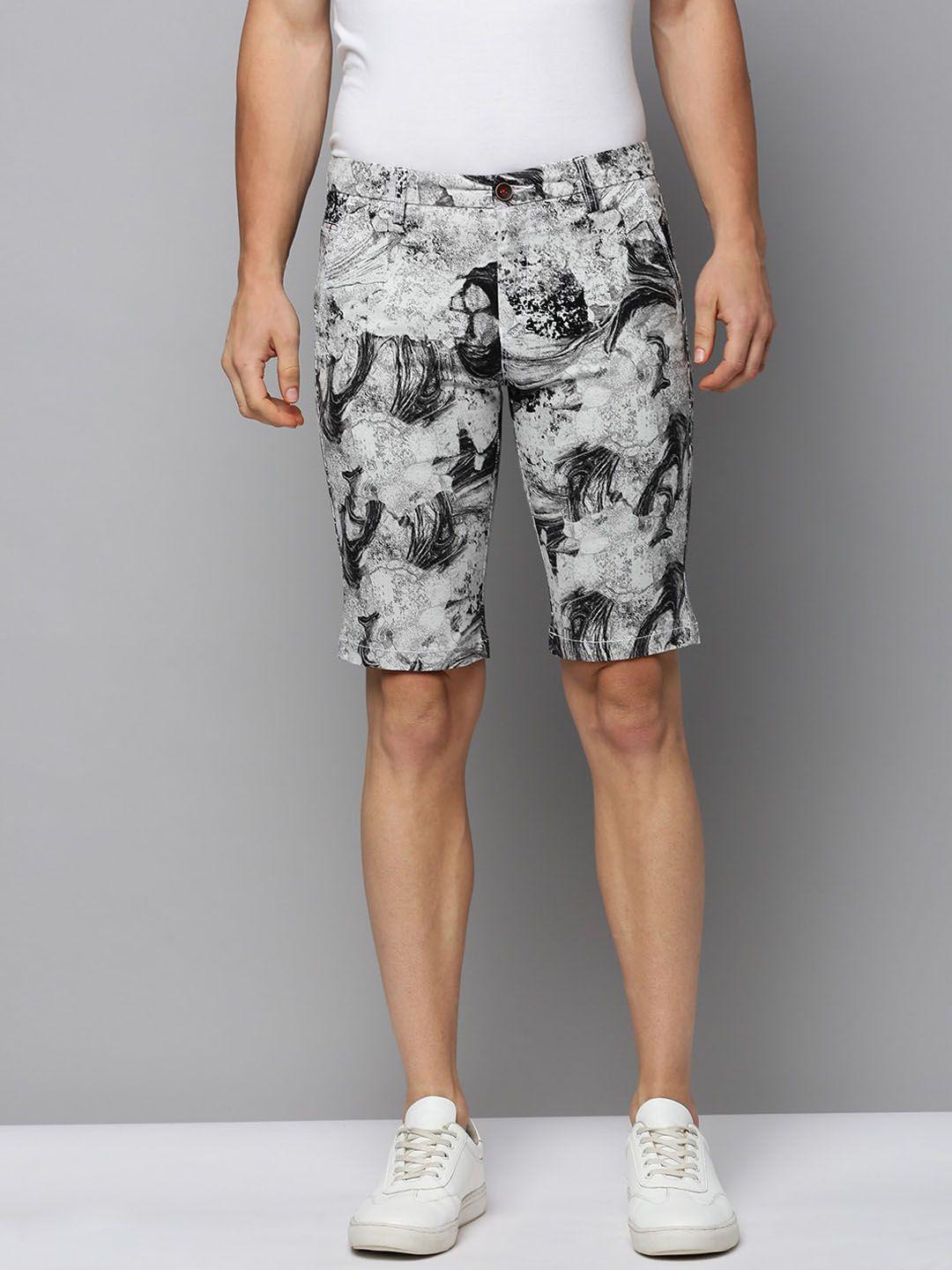 showoff men regular fit printed cotton shorts