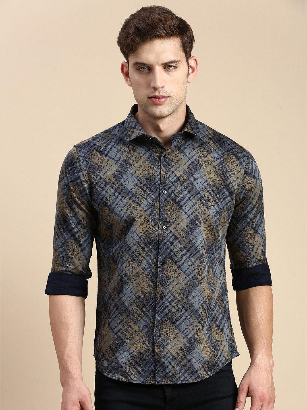 showoff abstract printed comfort slim-fit cotton casual shirt