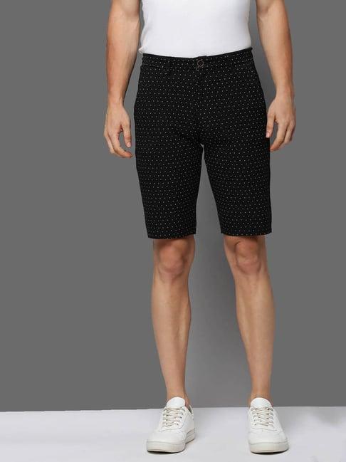 showoff black regular fit printed shorts