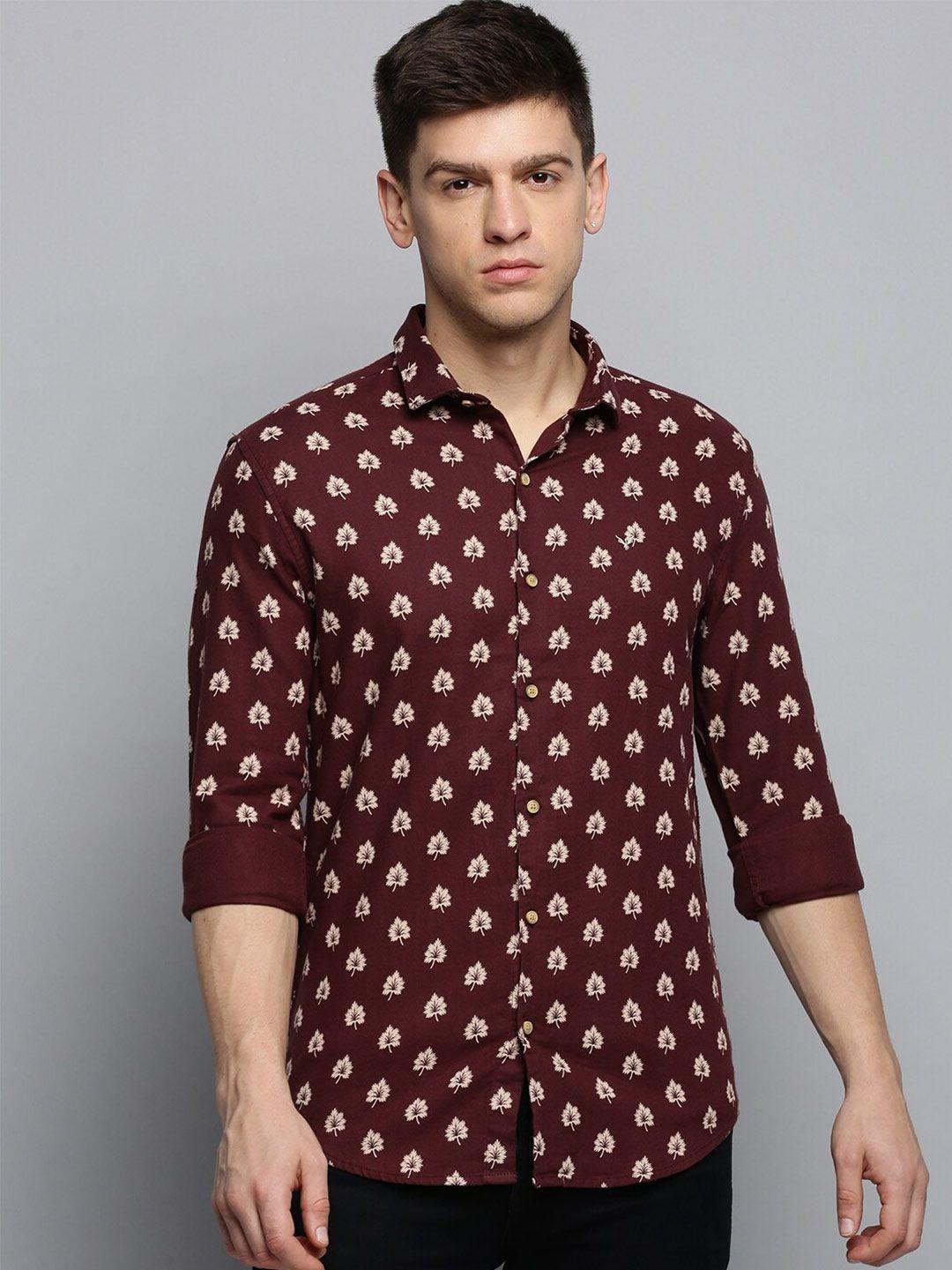 showoff classic conversational printed cotton casual shirt