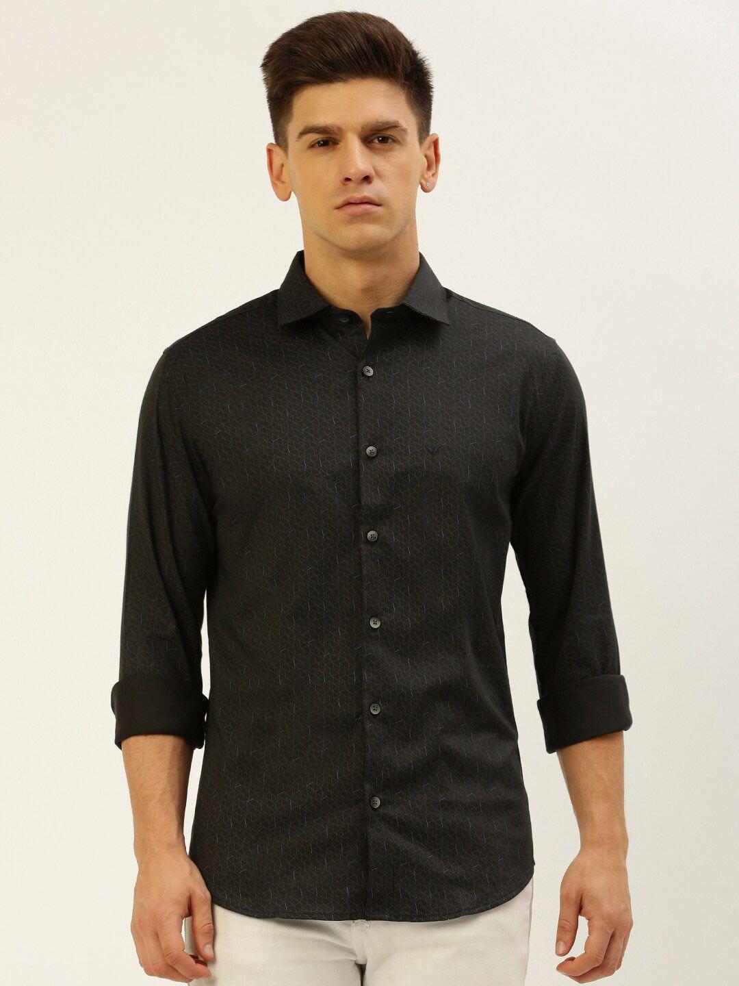 showoff comfort geometric printed cotton casual shirt