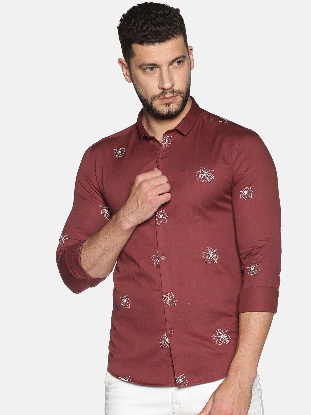 showoff men red slim fit printed casual shirt