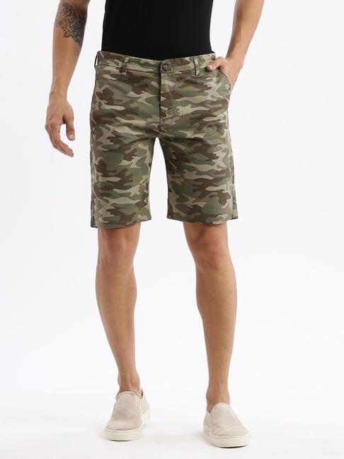 showoff olive green cotton slim fit printed shorts