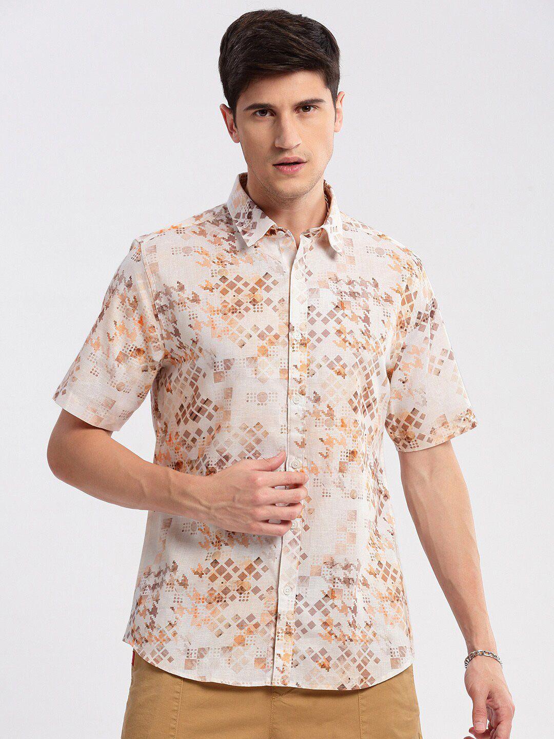 showoff smart slim fit geometric printed cotton shirt