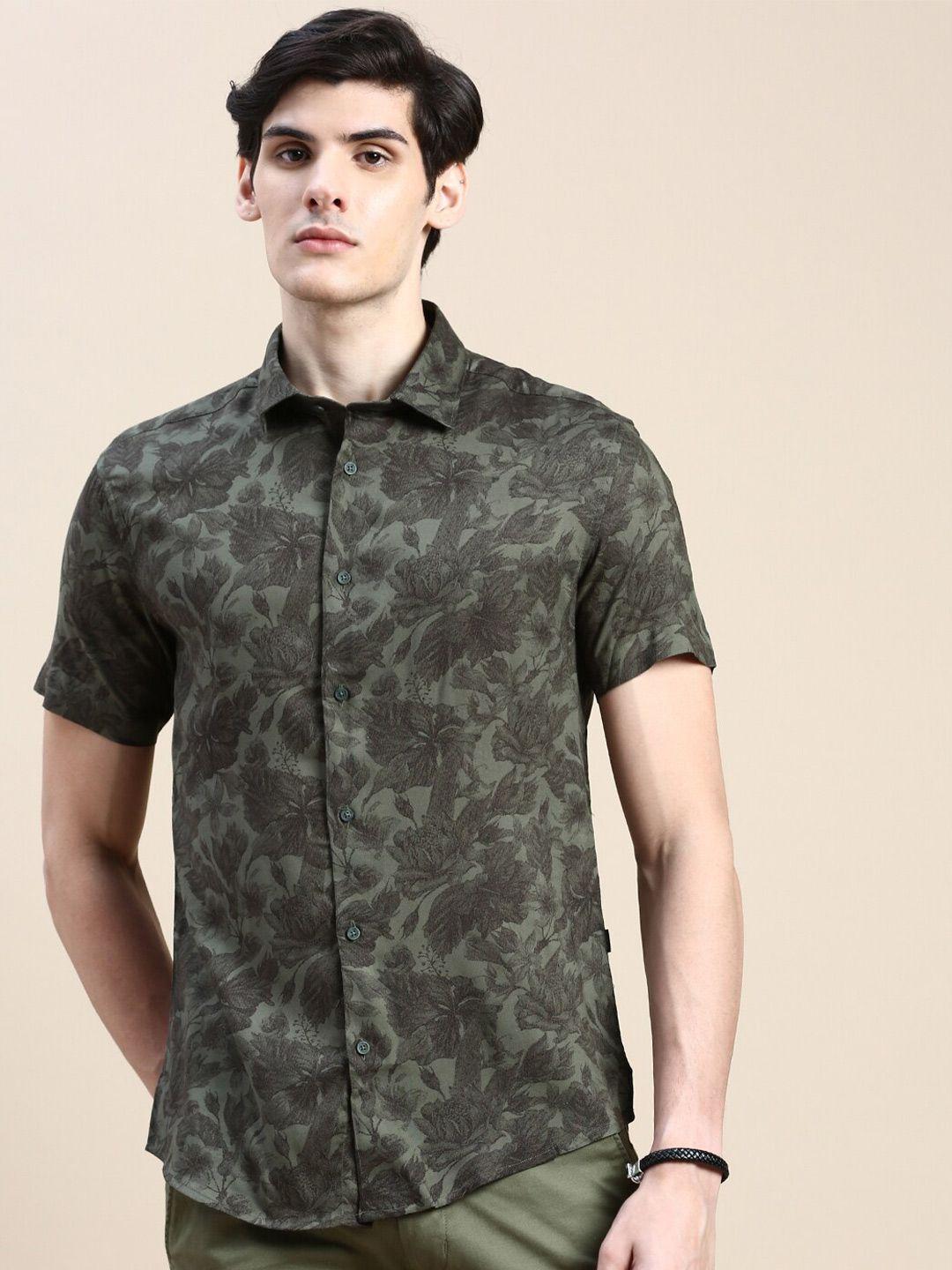 showoff standard slim fit floral opaque printed cotton casual shirt