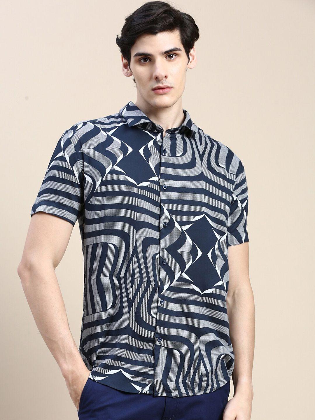 showoff standard spread collar slim fit abstract printed opaque cotton casual shirt