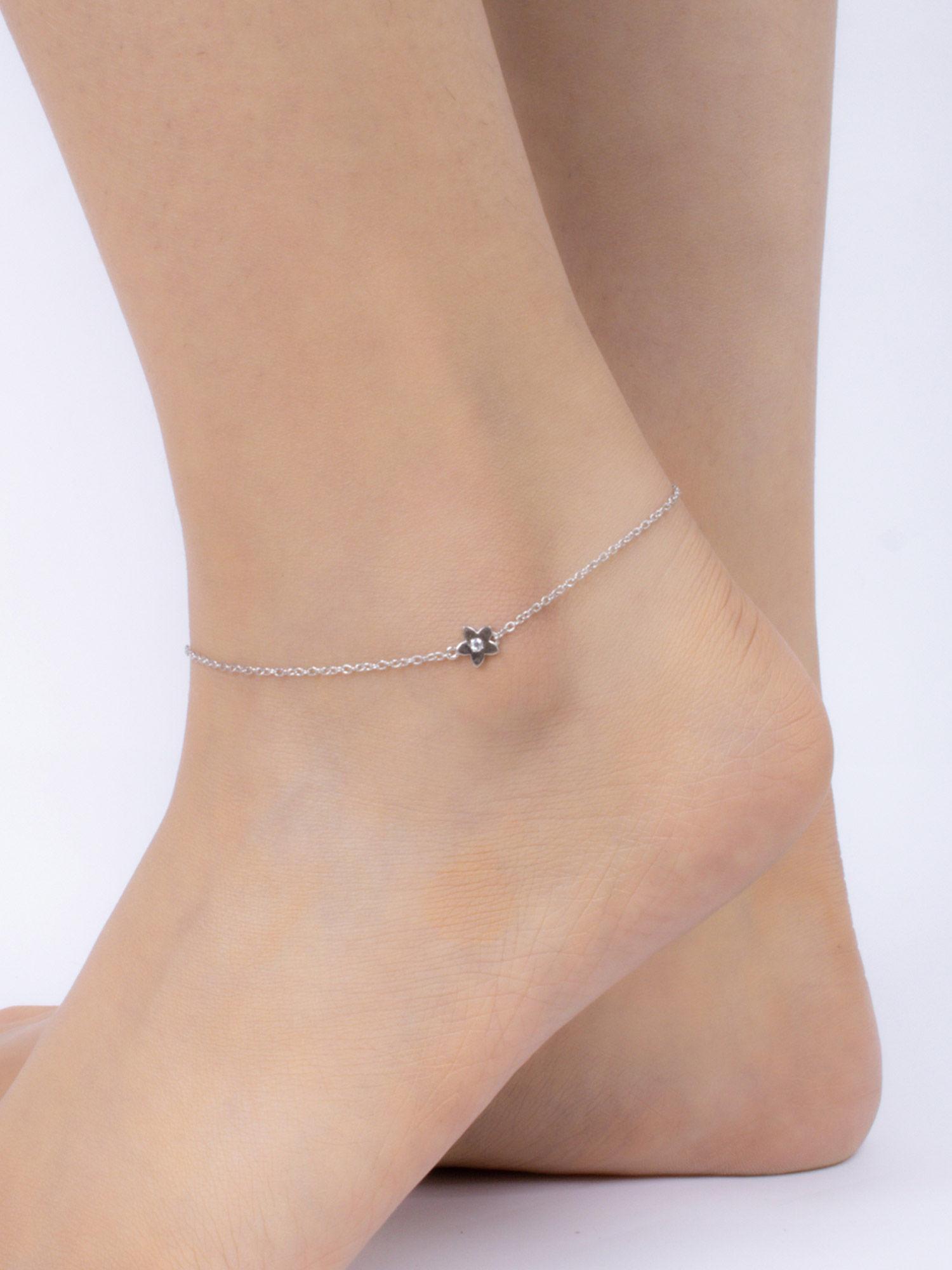 shreya flower design anklet in pure silver for women