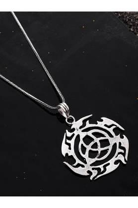 shuriken pendant with chain for men