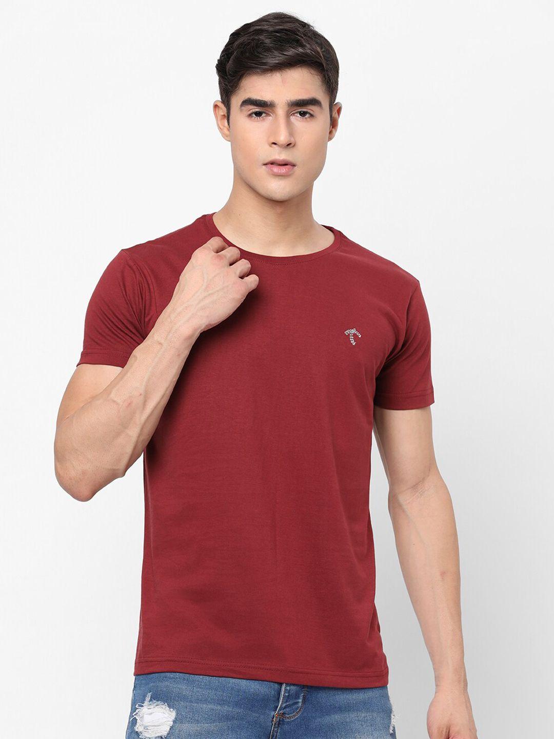 shurtz n skurtz men maroon solid t-shirt