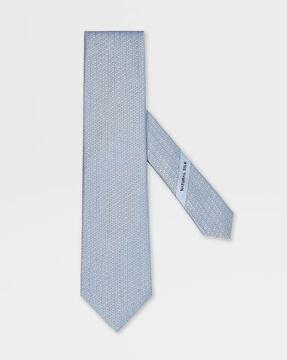 silk tie with blade tip