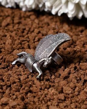 silver-plated horse pattern ring
