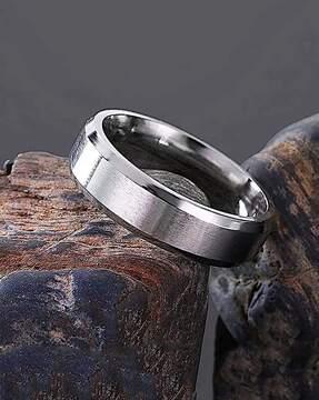 silver-plated finger ring