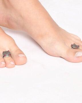 silver-plated oxidized toe ring