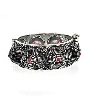 silver plated stone-studded round bracelet