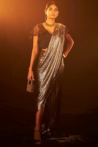 silver slitted saree set in pleated fabric