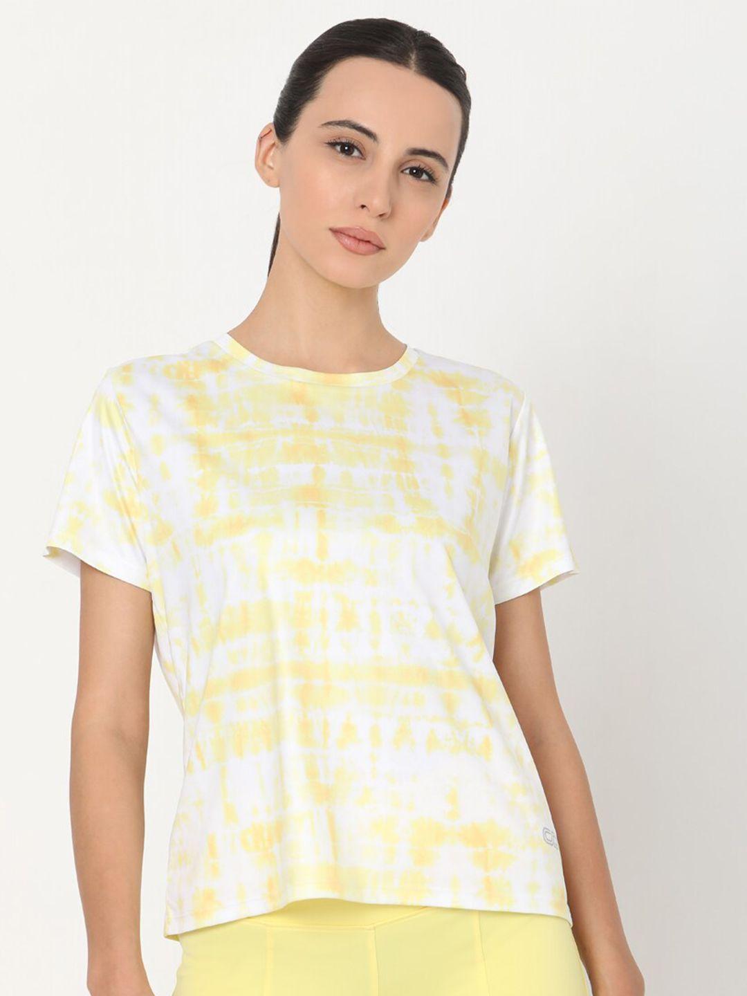 silvertraq women yellow & white shibori printed t-shirt