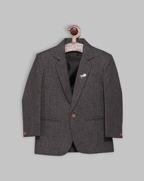 single-breasted blazer with button closure