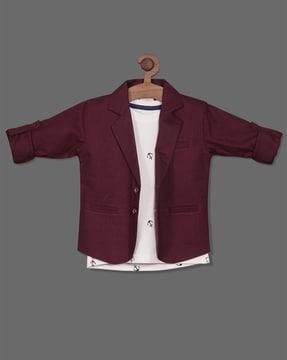 single-breasted blazer with t-shirt